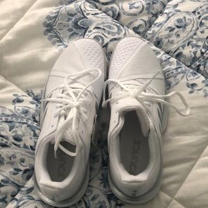 NWT CourtJam bounce sneakers